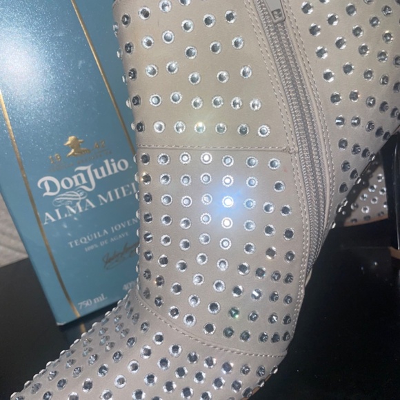 Steve Madden Women's Rhinestone Heels - Picture 6 of 7